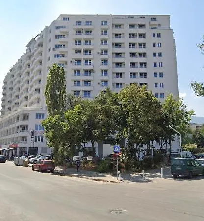 Savana Place Apartment *